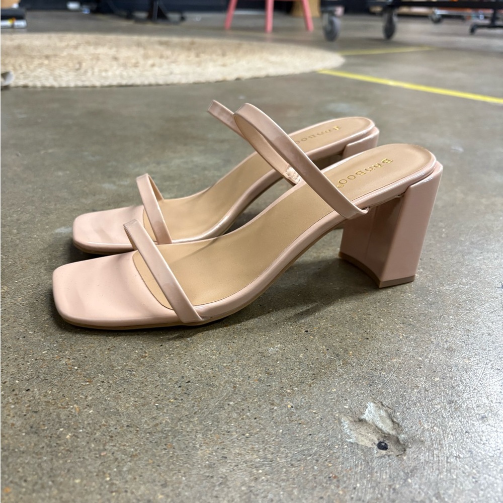 BAMBOO Nude Block Heel Sandals